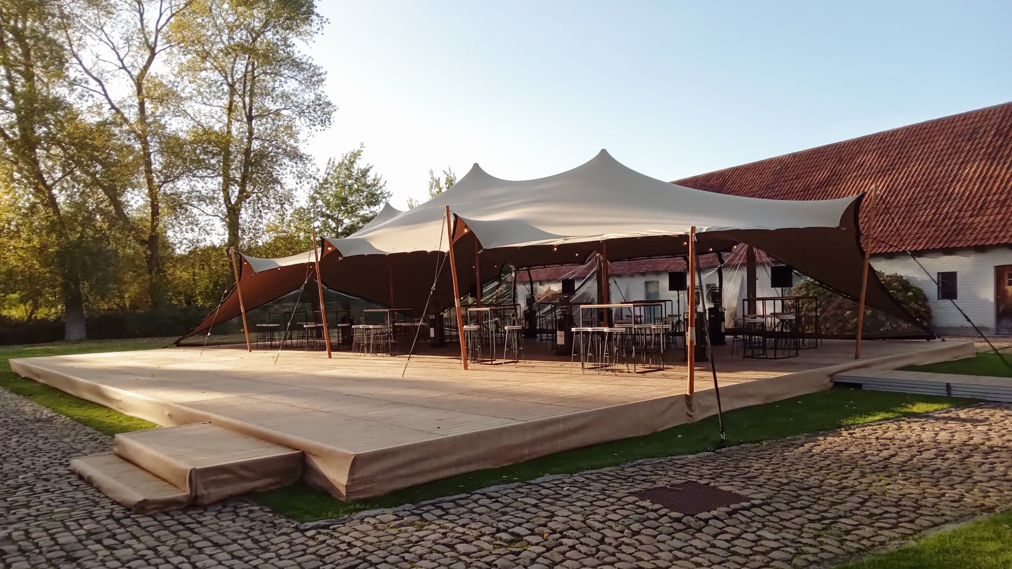 Tentailor - Stretch tent